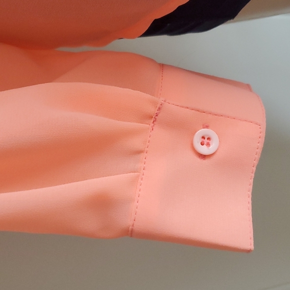 Bongo Women's  Button Down Front Longsleeve Blouse Size Large - Picture 9 of 13